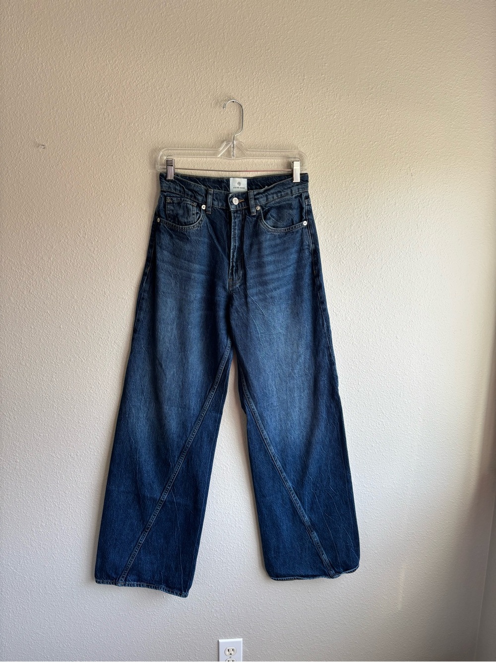 Wide Leg Jeans in Dark Blue